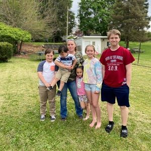 Meet your Posher, Kelly